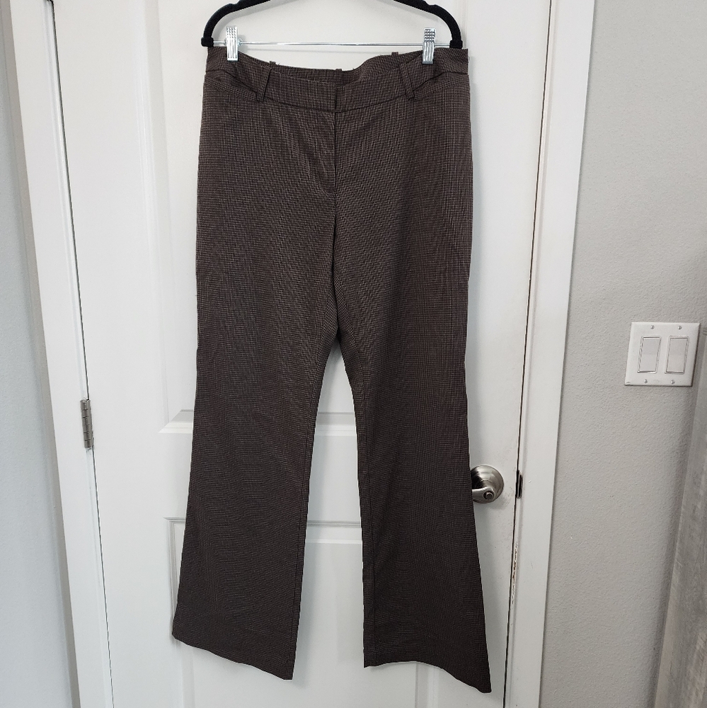 5/$30 Worthington Brown Checkered  Boot Cut Pants Size 14